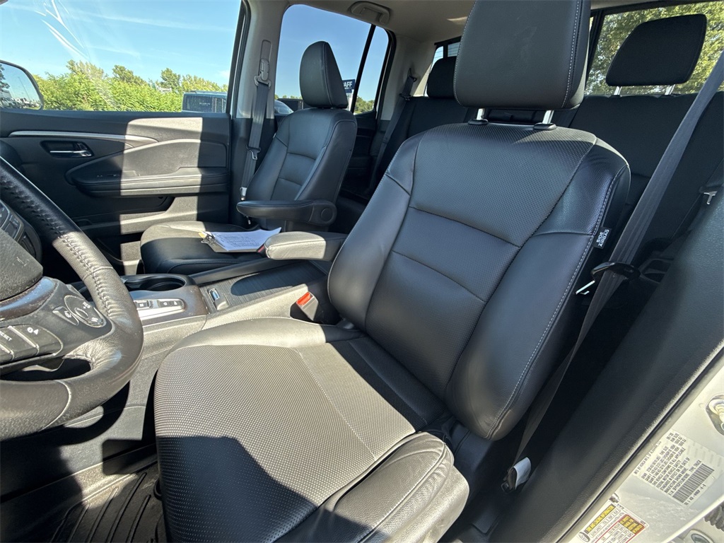 2020 Honda Ridgeline RTL photo 12