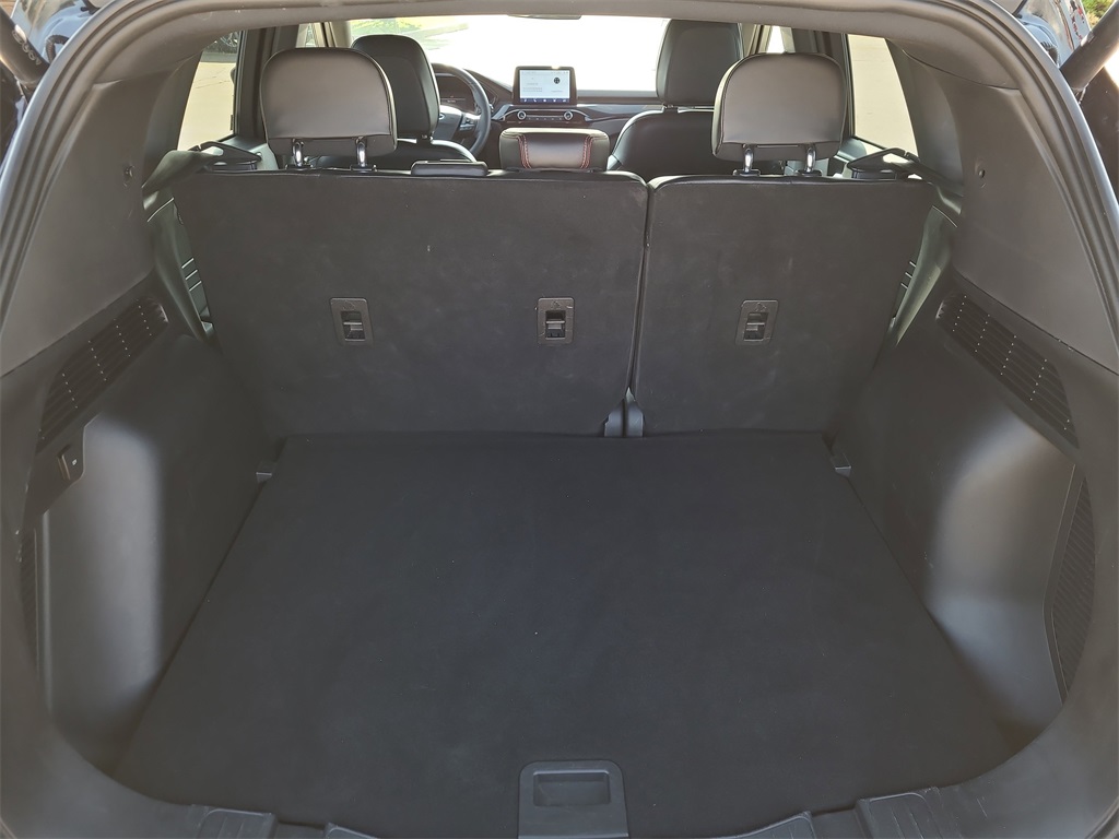 2024 Ford Escape ST-Line photo 12