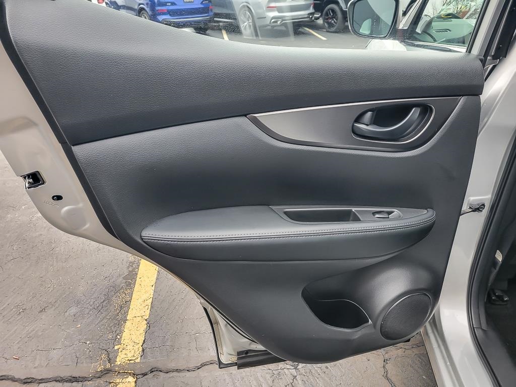 2020 NISSAN ROGUE SPORT - Image 17