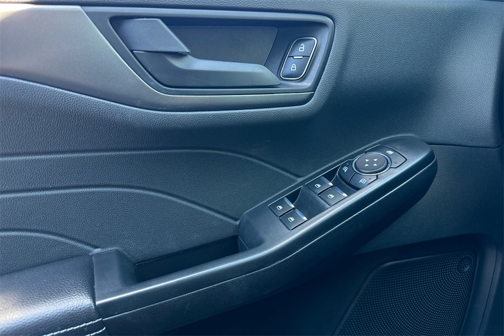 2025 Ford Escape Active photo 12