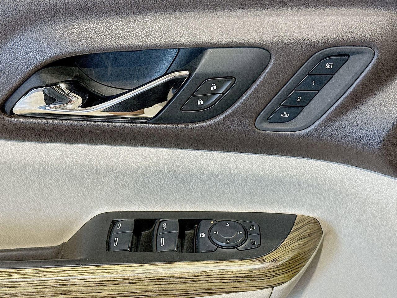 2017 Gmc Acadia Denali photo 19