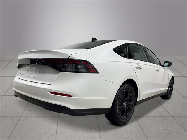 2025 Honda Accord SE photo 5