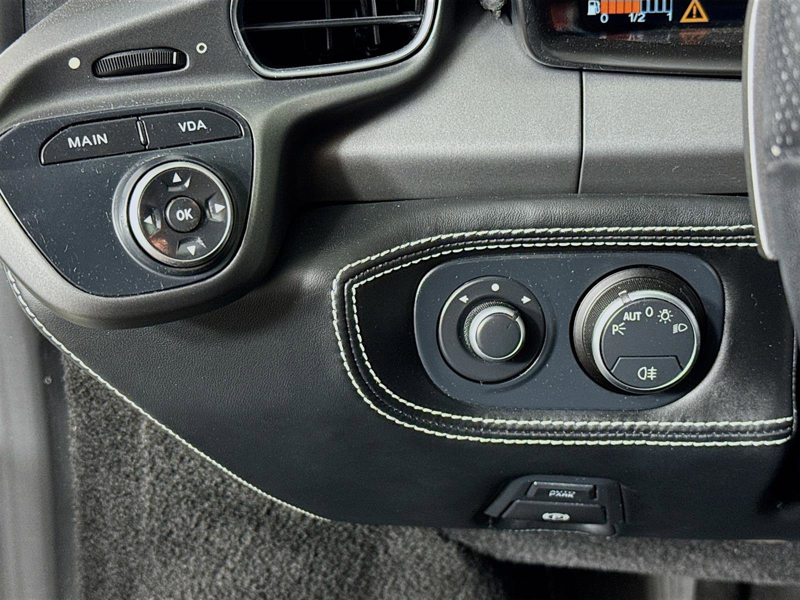 2014 Ferrari 458 Italia Base photo 10