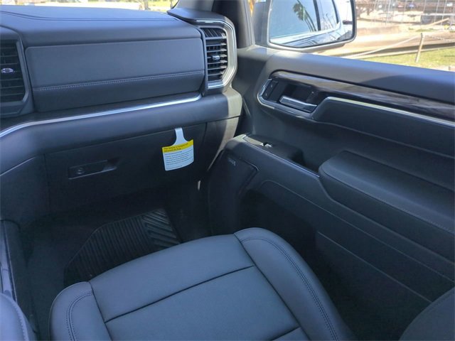 2025 Chevrolet Silverado 1500 LTZ photo 15