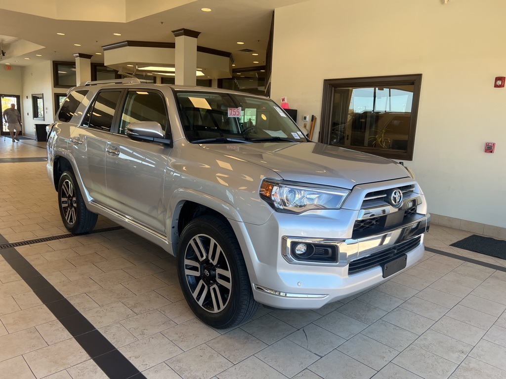 2023 Toyota 4Runner Limited photo 2