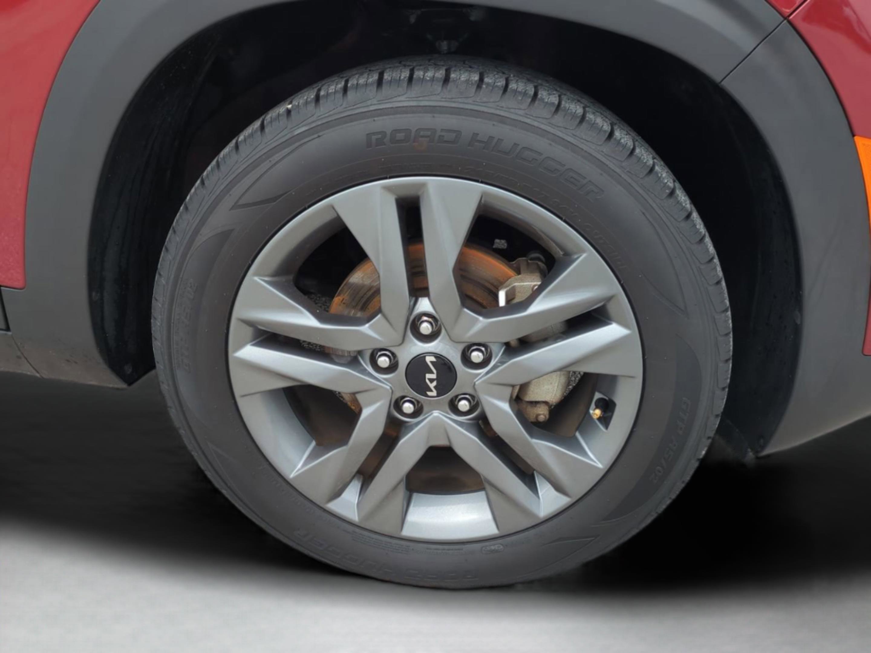 2023 Kia Seltos S photo 10