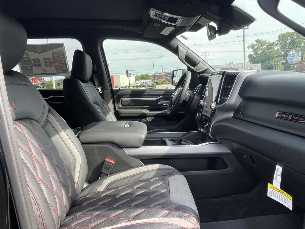2025 Ram 1500 Big Horn Lone Star photo 13