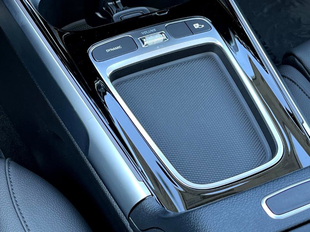 2024 Mercedes Benz EQB 4MATIC photo 7
