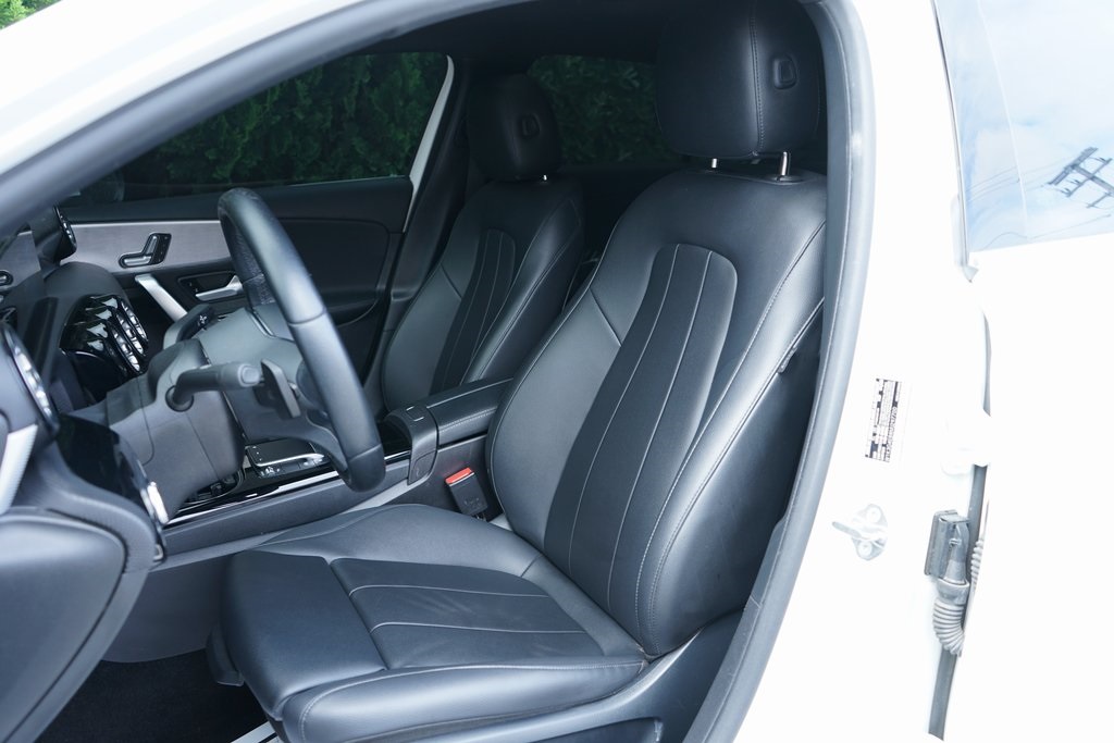 2021 Mercedes Benz A 220 4MATIC photo 3