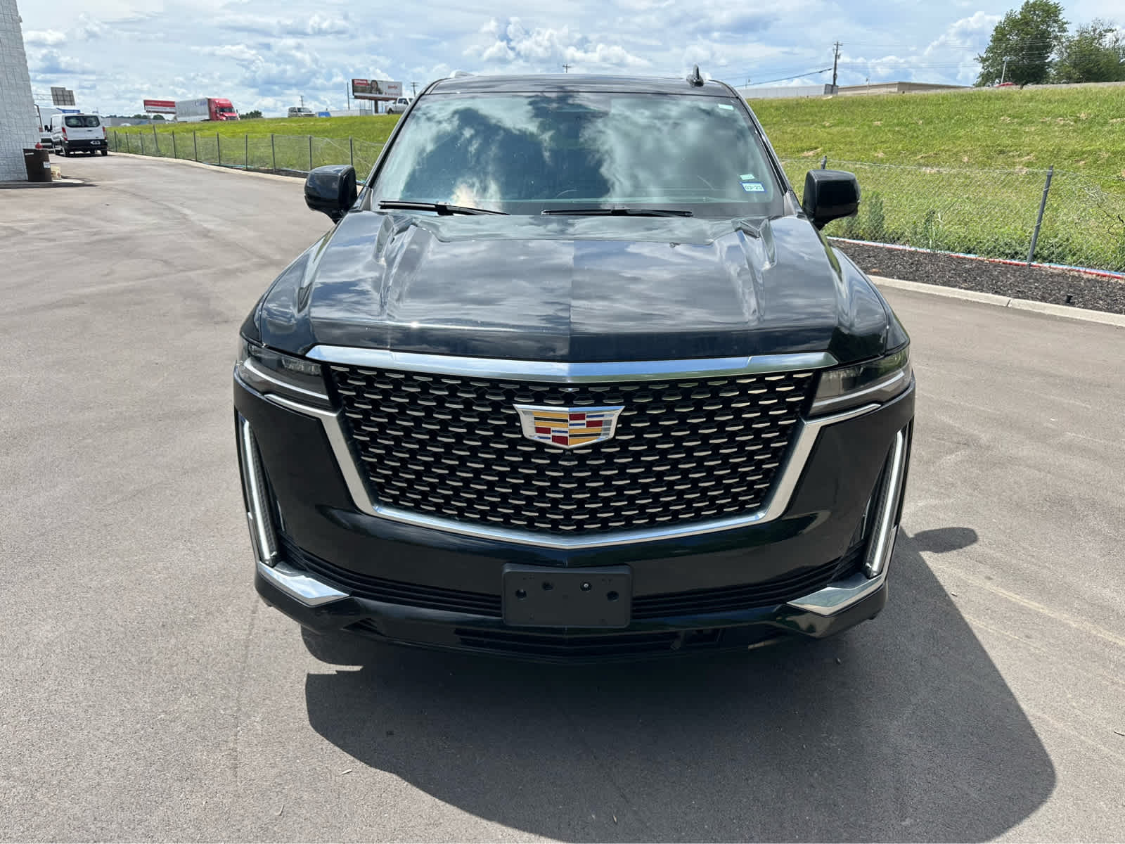 2023 Cadillac Escalade Premium Luxury photo 2