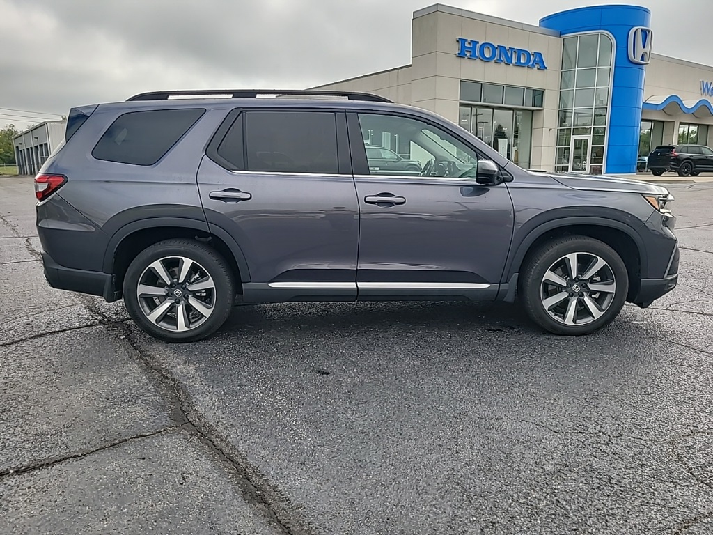 2023 Honda Pilot Elite photo 4