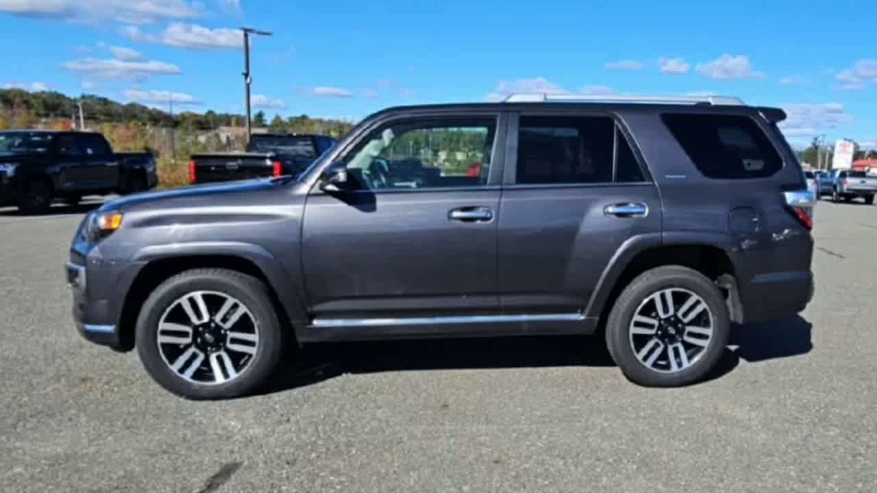 2022 Toyota 4Runner Limited photo 4