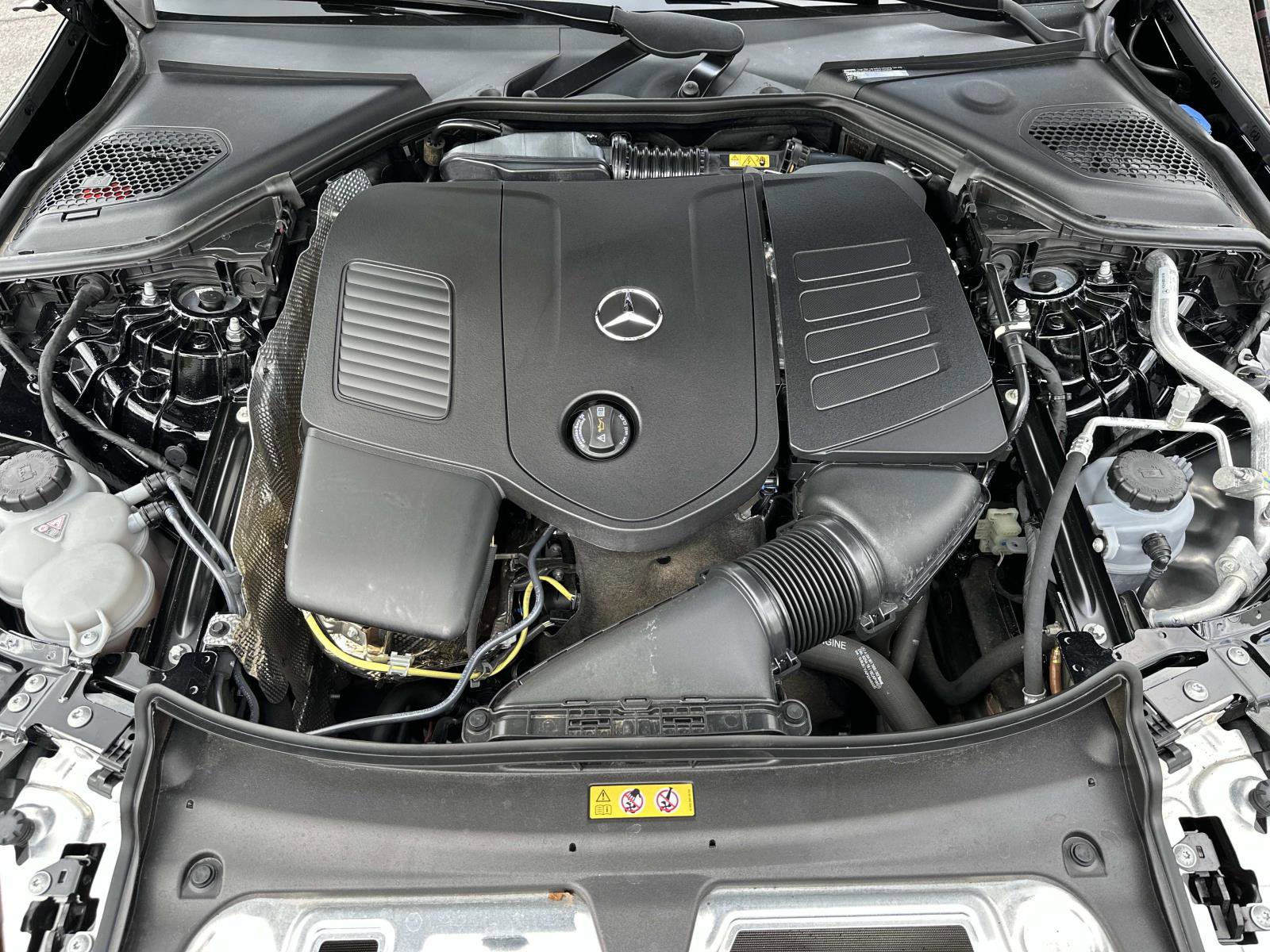 2025 Mercedes Benz E 350 4MATIC photo 8