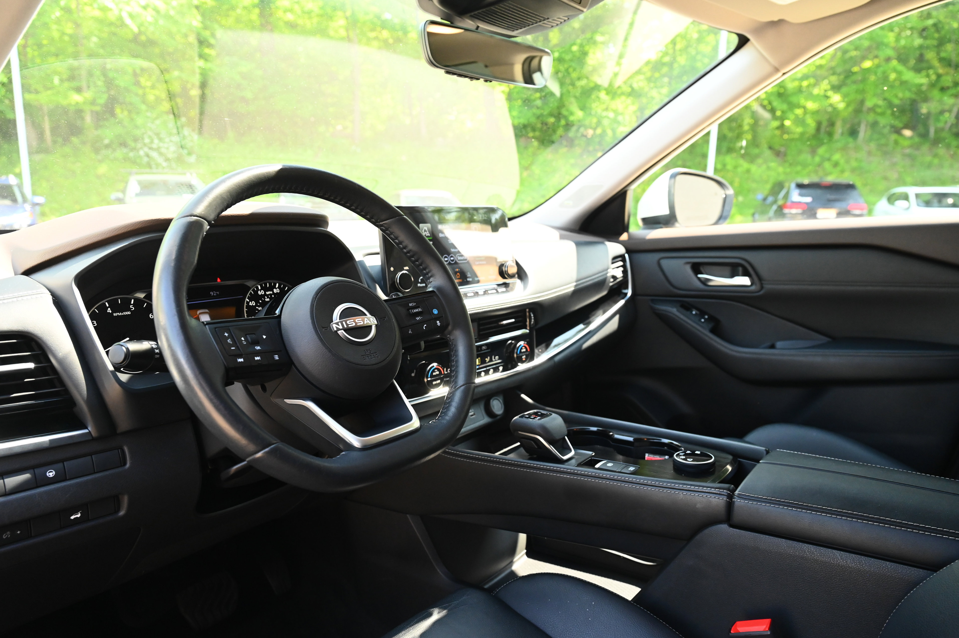 2022 Nissan Rogue SL photo 27