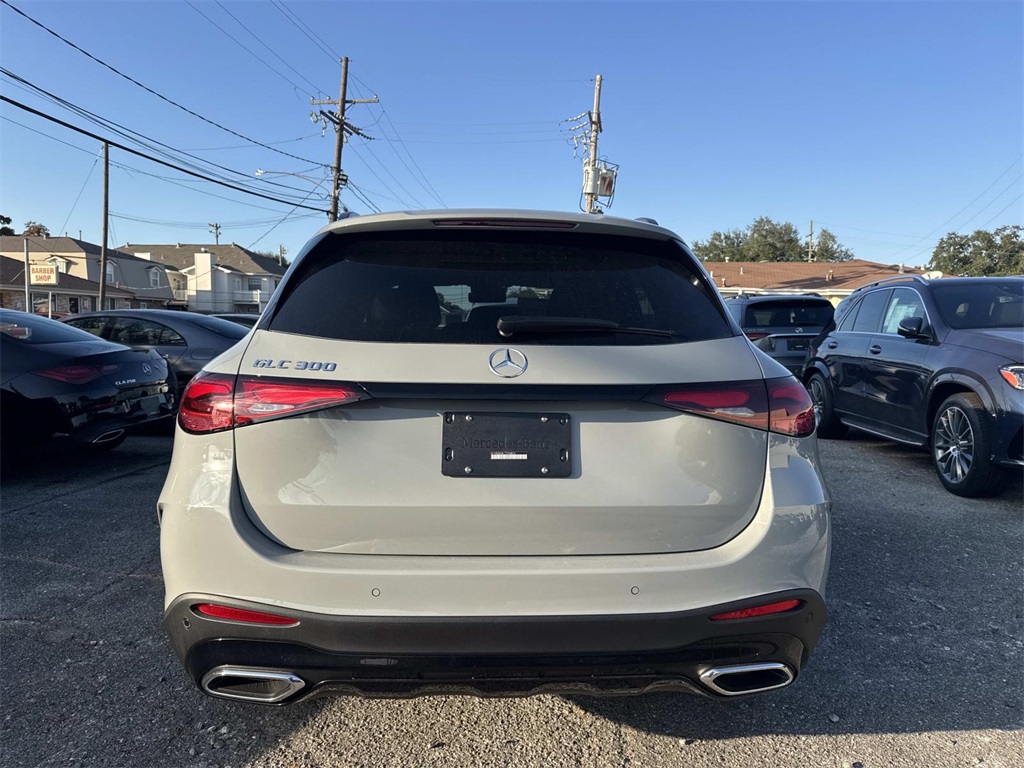 2026 Mercedes Benz GLC 300 photo 3