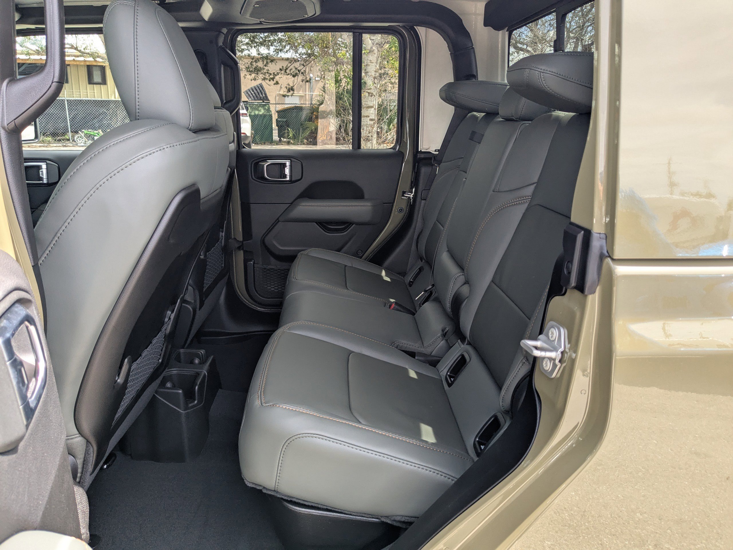 2025 Jeep Gladiator Mojave photo 10