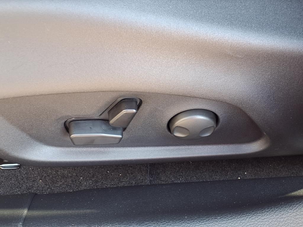 2025 Jeep Compass Latitude photo 4