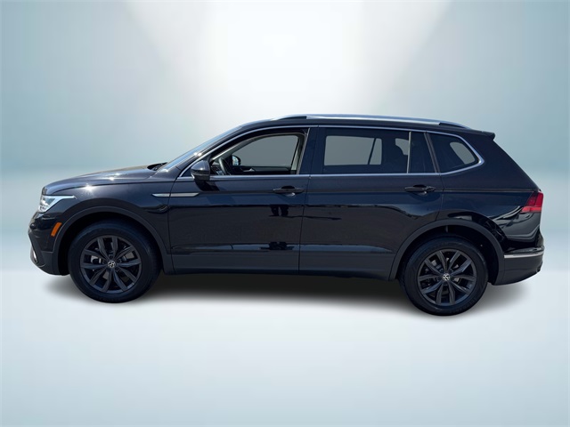 2024 Volkswagen Tiguan SE Sport photo 2