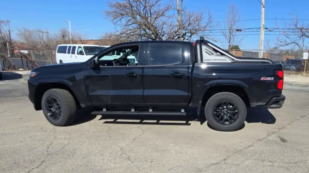 2025 Chevrolet Colorado Z71 photo 4