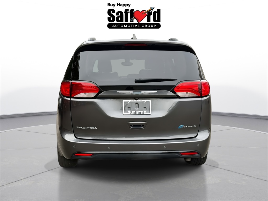 2018 Chrysler Pacifica Hybrid Limited photo 3