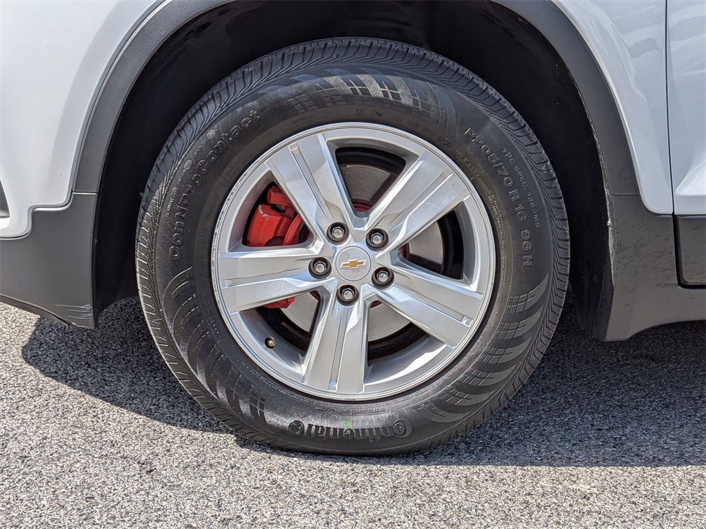 2020 Chevrolet Trax LS photo 24
