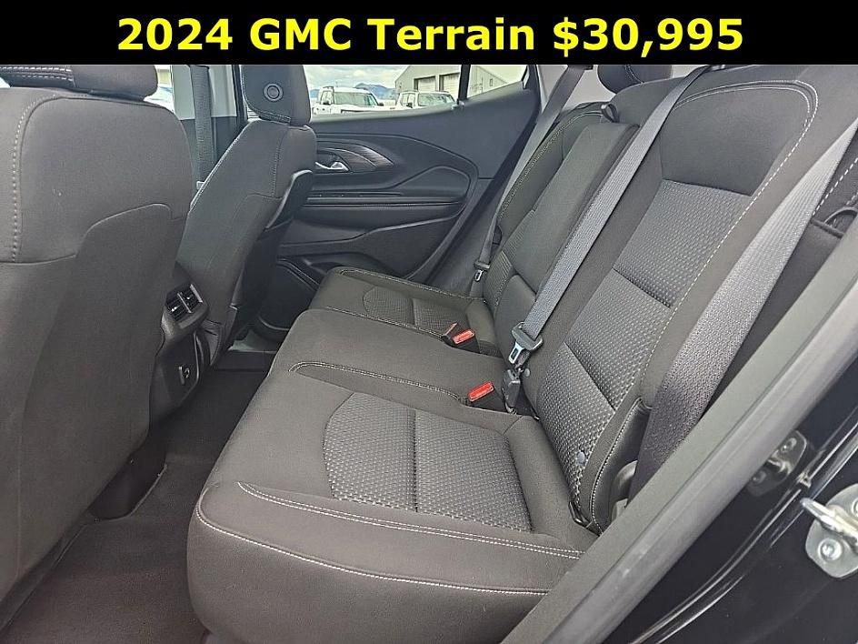 2024 Gmc Terrain SLE photo 19
