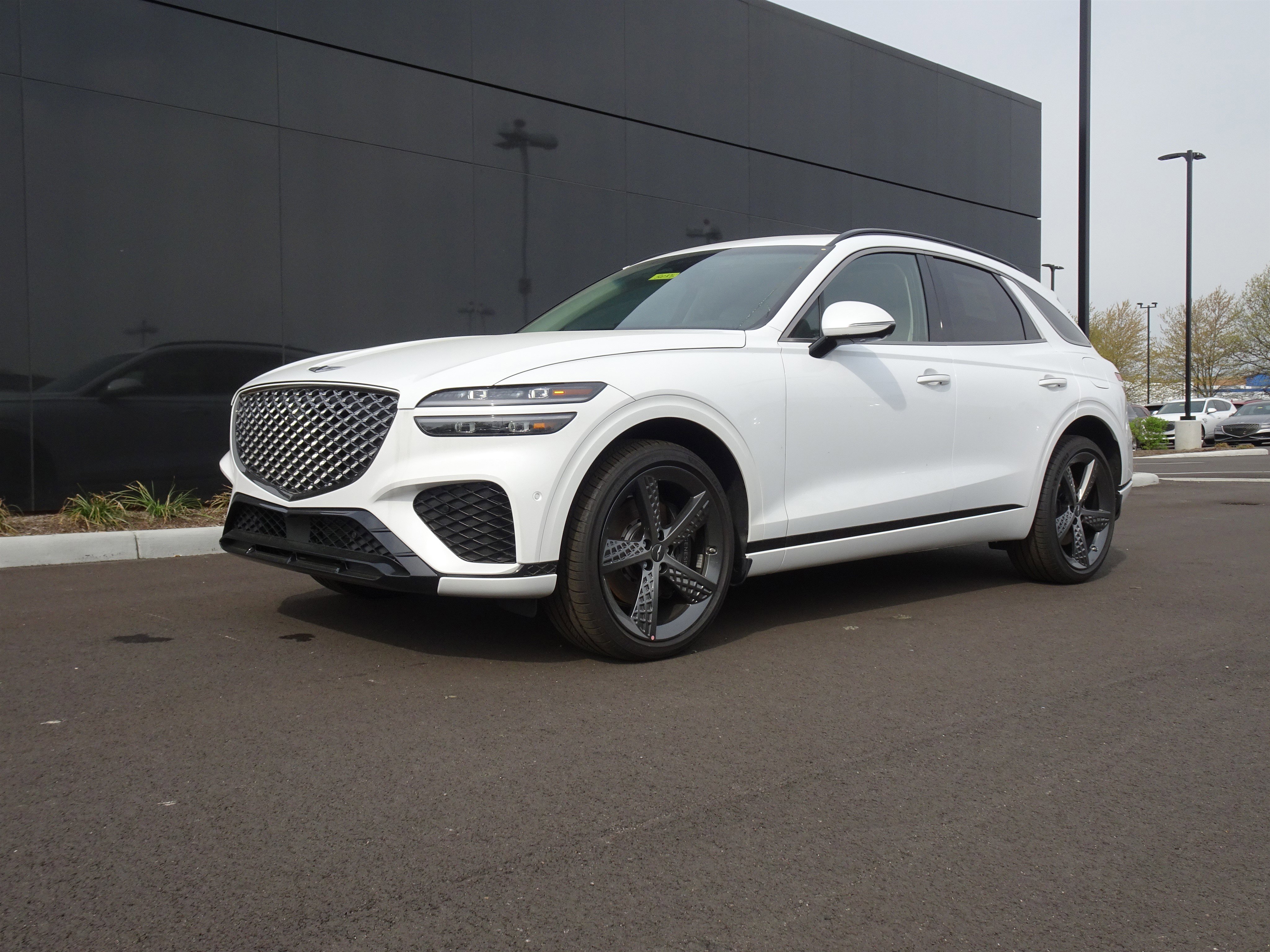 2025 GENESIS GV70