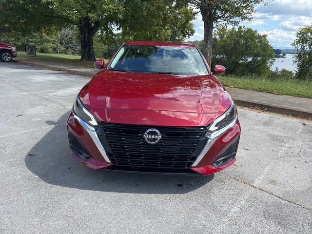 2023 Nissan Altima 2.5 SL photo 2