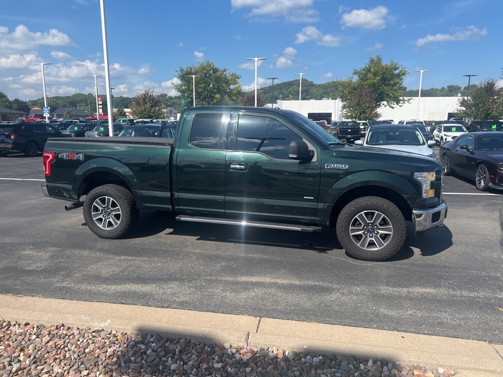 2015 Ford F-150 XLT photo 3