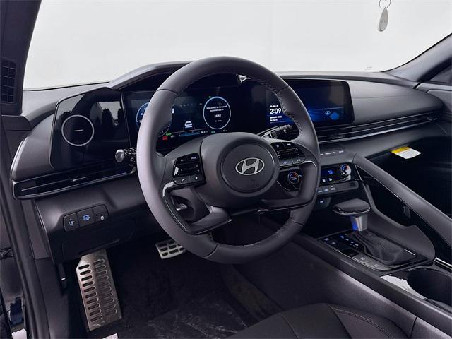2025 Hyundai Elantra Hybrid SEL Sport photo 10
