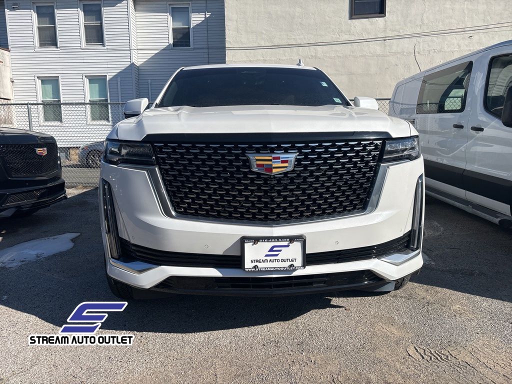 2022 Cadillac Escalade ESV Premium Luxury photo 2