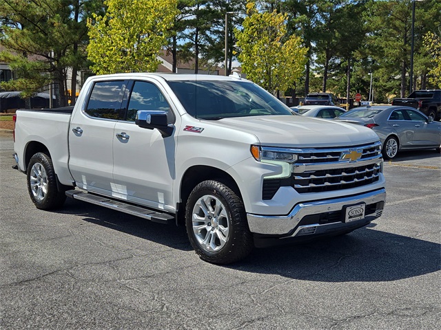 2025 Chevrolet Silverado 1500 LTZ photo 4