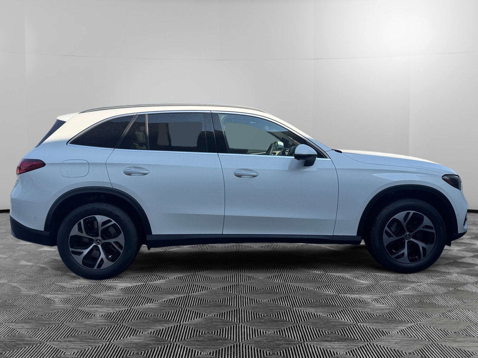 2026 Mercedes Benz GLC 350e 4MATIC photo 6