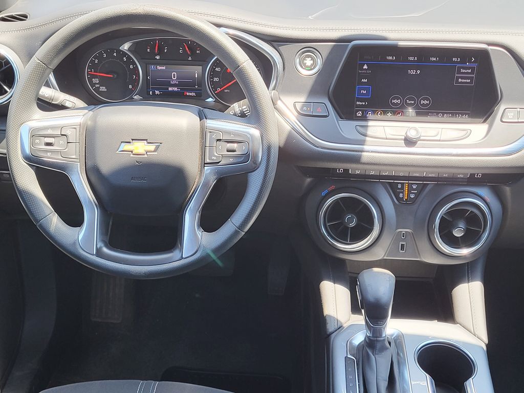 2022 Chevrolet Blazer 2LT photo 21