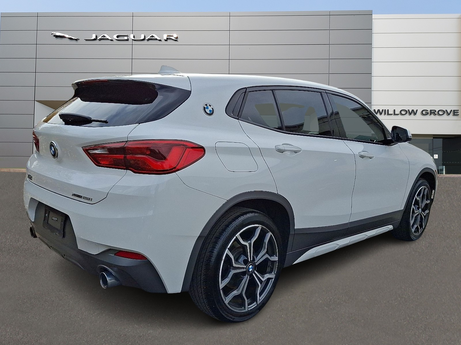 Used 2018 BMW X2 28i with VIN WBXYJ5C37JEF79386 for sale in Willow Grove, PA