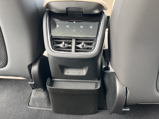2025 Volvo EX90 Twin Motor Performance Ultra photo 18