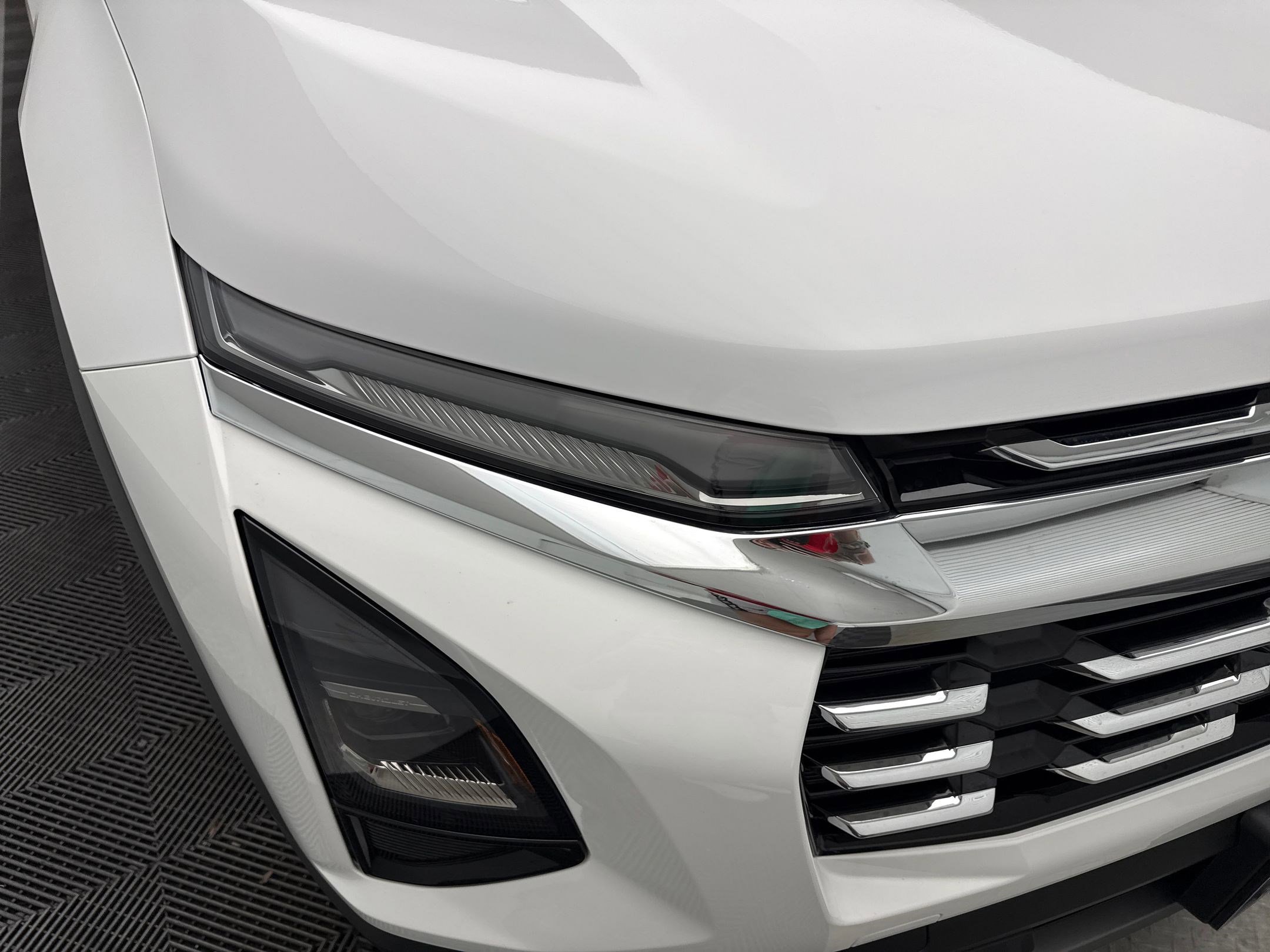 2026 Chevrolet Equinox LT photo 9