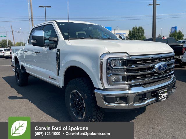 2025 Ford F-350 Super Duty King Ranch's photo