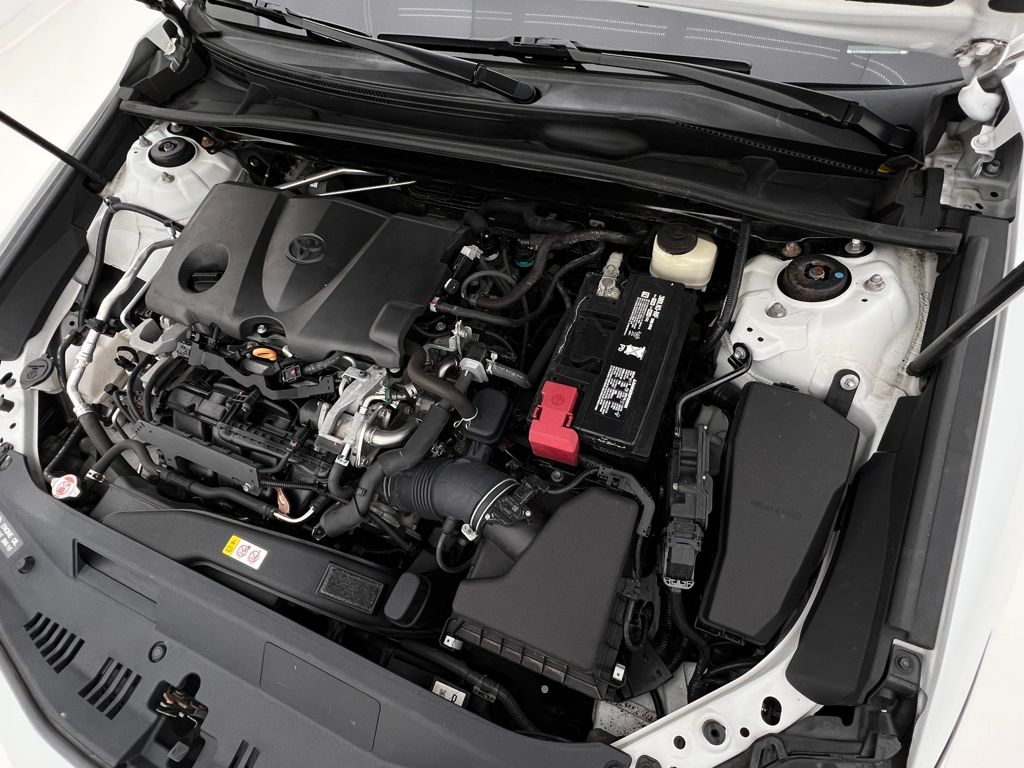 2018 Toyota Camry XSE photo 29