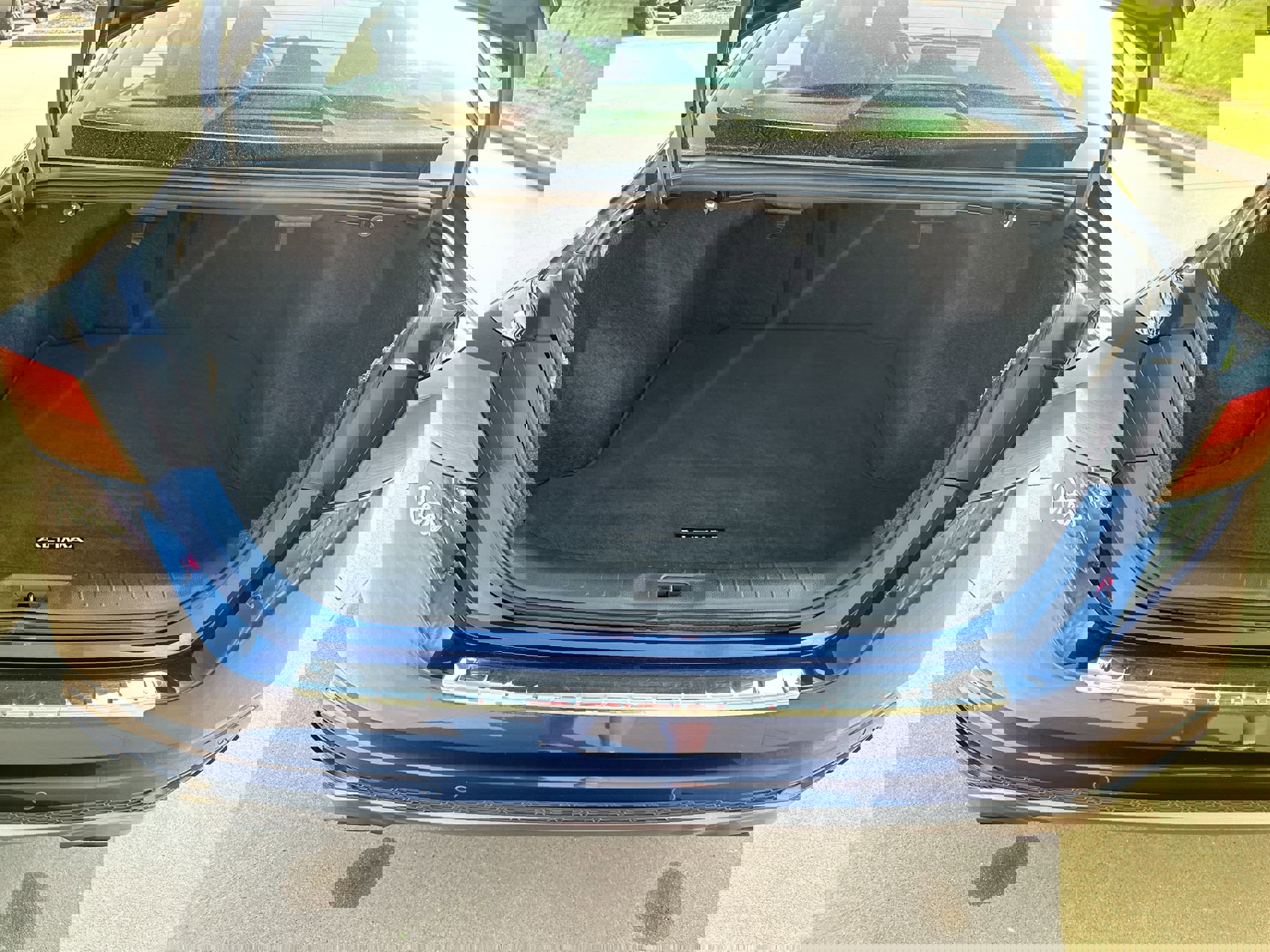 2020 Nissan Altima SR photo 19