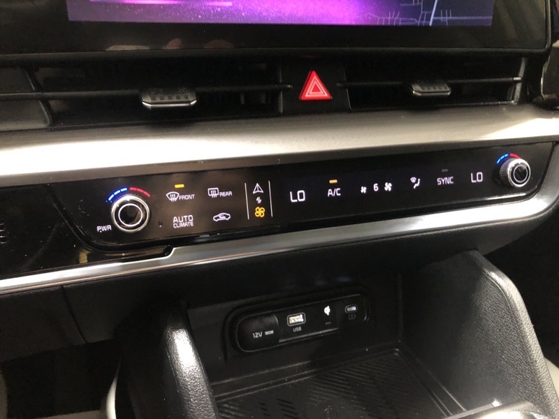 2023 Kia Sportage EX photo 28