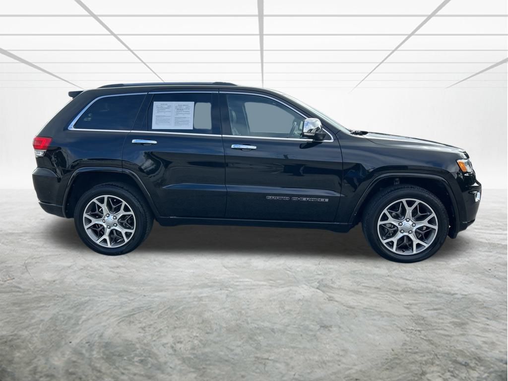 2021 Jeep Grand Cherokee Overland photo 2