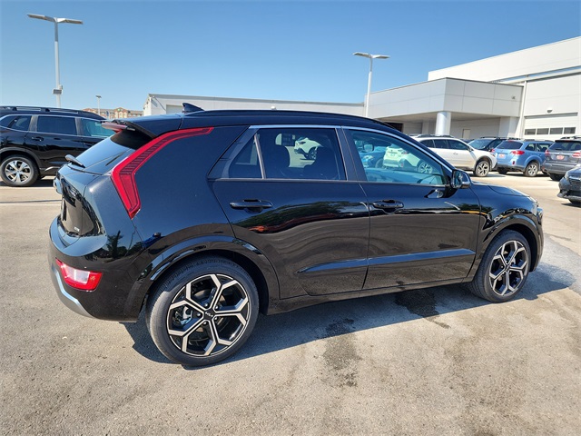 2025 Kia Niro EX Touring photo 2