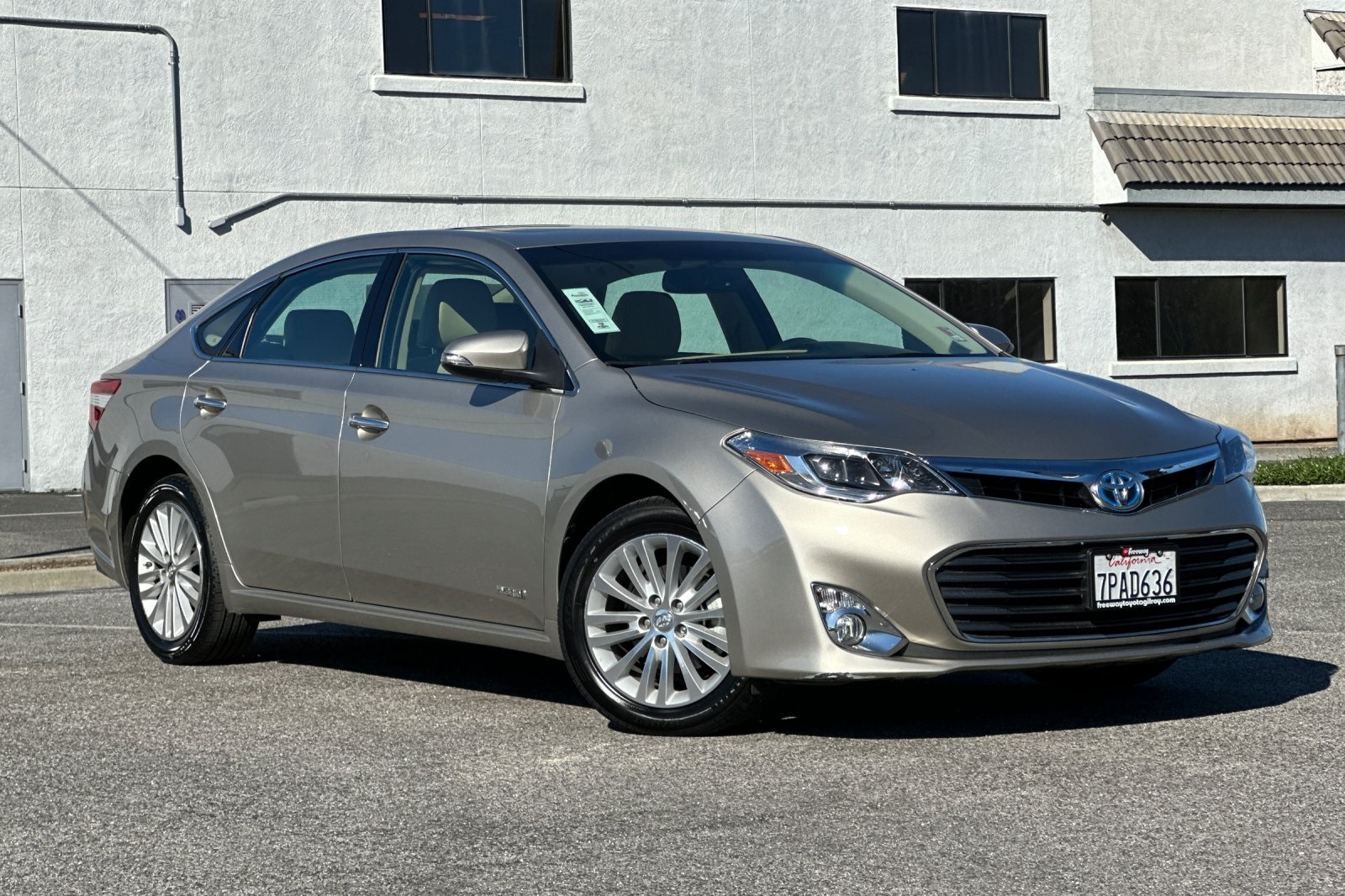 Used 2015 Toyota Avalon XLE Touring Hybrid with VIN 4T1BD1EB4FU047932 for sale in Gilroy, CA