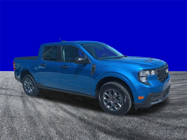 2025 Ford Maverick XLT photo 2