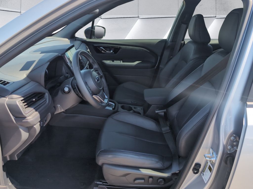 2025 Subaru Forester Limited photo 7