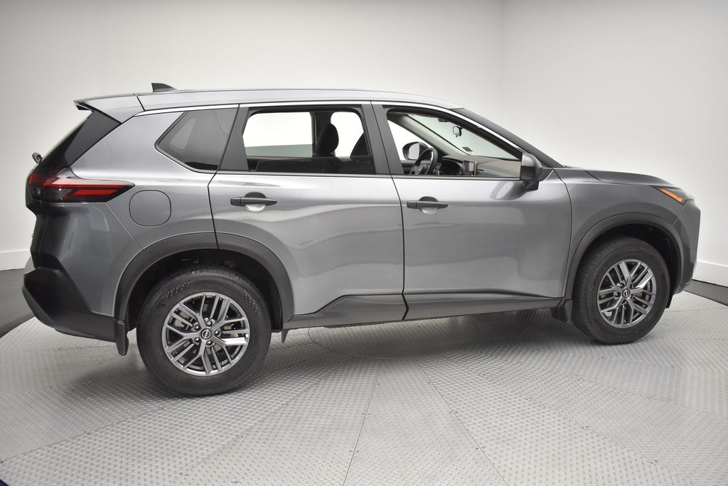 2023 Nissan Rogue S photo 4