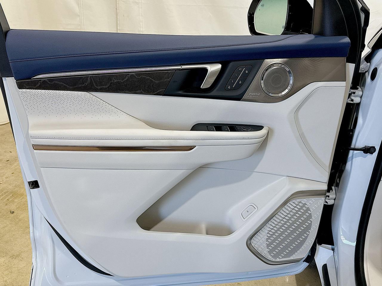 2026 Buick Enclave Avenir photo 20