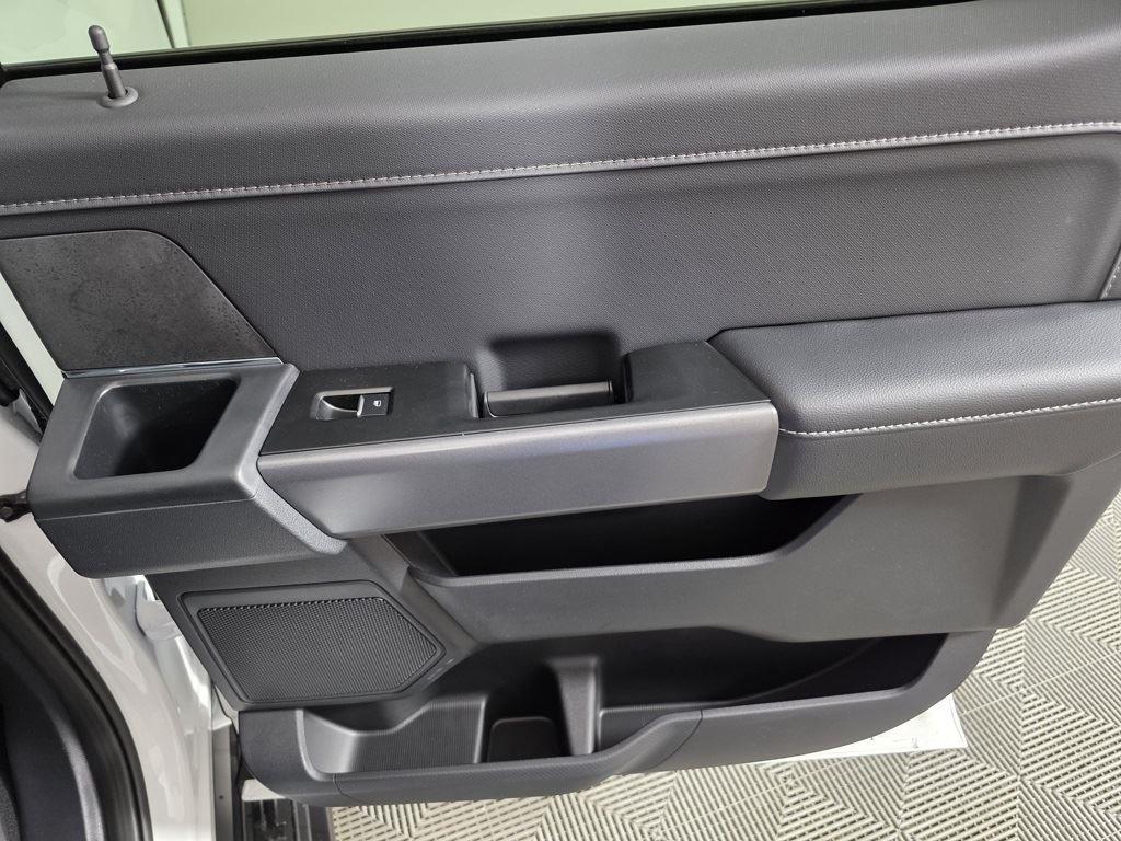 2025 Ford F-150 XLT photo 18