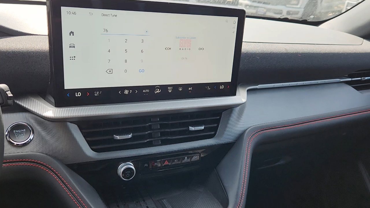 2025 Ford Explorer ST-Line photo 20